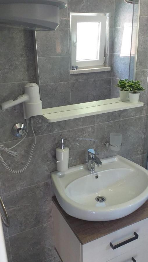 Rooms Korina & Mauro Ropa Mljet מראה חיצוני תמונה